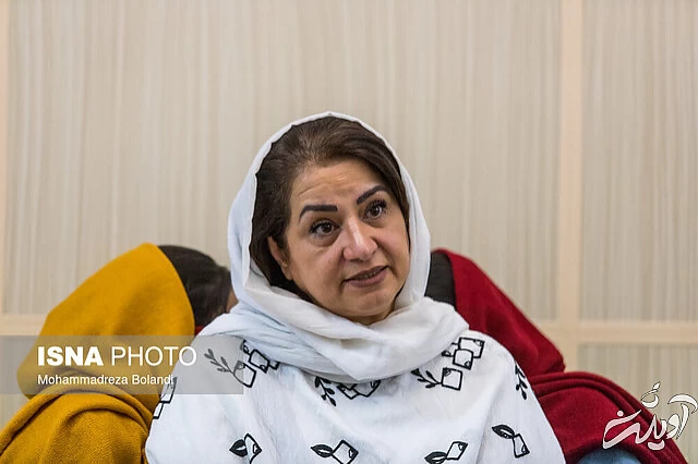 مادری برای دخترانی که معنی «تولد» را نمیدانستند